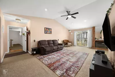 156 W Golf Road #E, Libertyville, IL 60048 - Photo 5