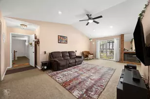 156 W Golf Rd, Libertyville, IL 60048 - Photo 5