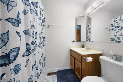 156 W Golf Road #E, Libertyville, IL 60048 - Photo 11