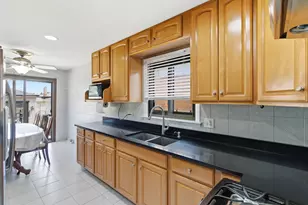 5039 Harold Ave, Schiller Park, IL 60176 - Photo 7