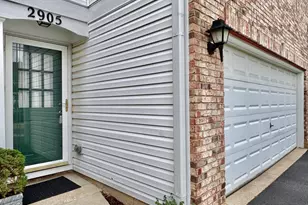 2905 Stonewater Dr, Naperville, IL 60564 - Photo 3