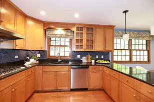 2418 Flambeau Dr, Naperville, IL 60564 - Photo 9