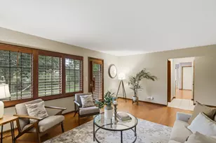2418 Flambeau Dr, Naperville, IL 60564 - Photo 11