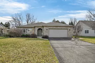420 Windsor Dr, Oswego, IL 60543 - Photo 1