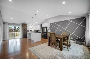 10324 S 81st Ave, Palos Hills, IL 60465 - Photo 3