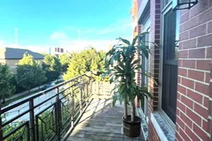 757 W 14th Pl, Chicago, IL 60607 - Photo 9