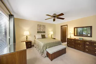 1626 Vermont Dr, Elk Grove Village, IL 60007 - Photo 13