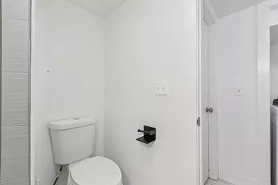 126 N Leamington Avenue, Chicago, IL 60644 - Photo 21