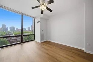 233 E 13th St, Chicago, IL 60605 - Photo 21