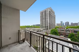 233 E 13th St, Chicago, IL 60605 - Photo 17