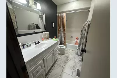 5700 Dutch Mill Court #D, Hanover Park, IL 60133 - Photo 7