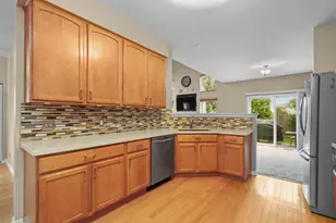 3270 Ronan Dr, Lake in the Hills, IL 60156 - Photo 13