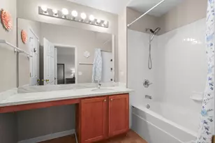 3270 Ronan Dr, Lake in the Hills, IL 60156 - Photo 25