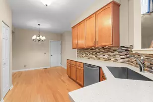 3270 Ronan Dr, Lake in the Hills, IL 60156 - Photo 15