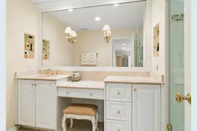 205 N Rivershire Lane #414, Lincolnshire, IL 60069 - Photo 17