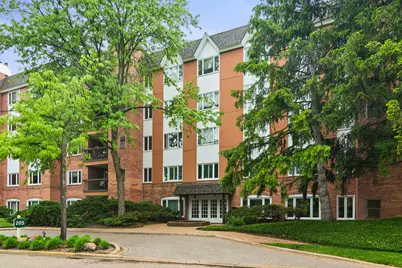 205 N Rivershire Lane #414, Lincolnshire, IL 60069 - Photo 1