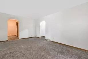 906 Georgia St, Joliet, IL 60435 - Photo 5