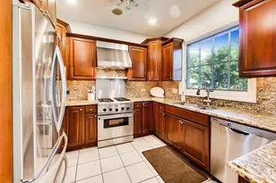 172 Barrypoint Rd, Riverside, IL 60546 - Photo 15