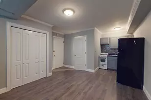 21 E Division St, Chicago, IL 60610 - Photo 3