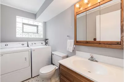 6126 S Kensington Avenue #C, Countryside, IL 60525 - Photo 13