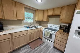 517 Fremont St, Kinmundy, IL 62854 - Photo 13