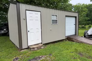 517 Fremont St, Kinmundy, IL 62854 - Photo 5