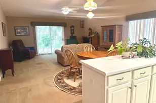 1807 Magnolia Ct, McHenry, IL 60051 - Photo 3