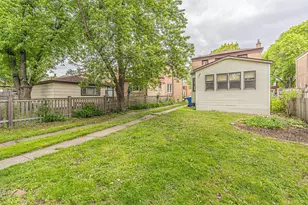 9932 S Maplewood Ave, Chicago, IL 60655 - Photo 23