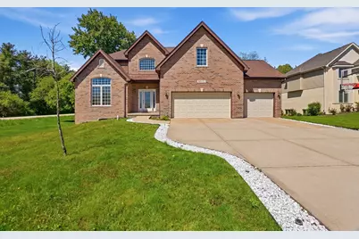 10S372 Tim Court, Willowbrook, IL 60527 - Photo 1