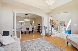10S372 Tim Ct, Willowbrook, IL 60527 - Photo 11