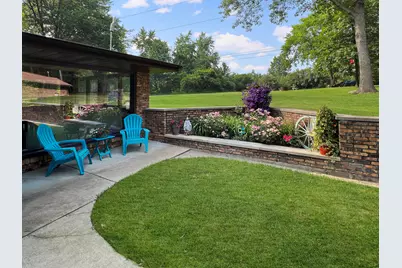 22929 Burnham Avenue, Chicago Heights, IL 60411 - Photo 7