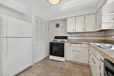 11006 Oxford Avenue, Chicago Ridge, IL 60415 - Photo 7