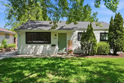 920 N Fell Avenue, Normal, IL 61761 - Photo 1