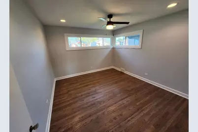 16 N Kenilworth Avenue, Mount Prospect, IL 60056 - Photo 15
