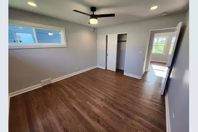 16 N Kenilworth Avenue, Mount Prospect, IL 60056 - Photo 13