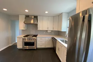 16 N Kenilworth Ave, Mount Prospect, IL 60056 - Photo 9