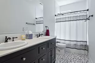 2255 N Avers Ave, Chicago, IL 60647 - Photo 25