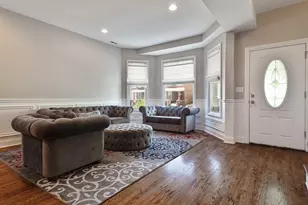 2255 N Avers Ave, Chicago, IL 60647 - Photo 5