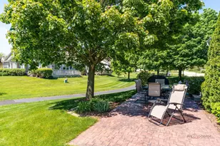 2 Tiverton Ct, Algonquin, IL 60102 - Photo 35