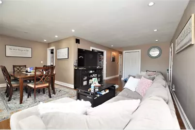 7226 W Conrad Avenue, Niles, IL 60714 - Photo 5