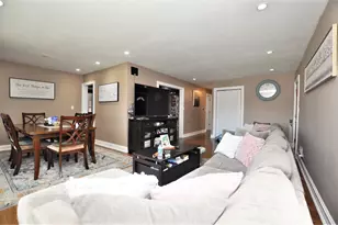 7226 W Conrad Ave, Niles, IL 60714 - Photo 5