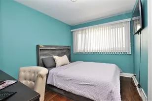 7226 W Conrad Ave, Niles, IL 60714 - Photo 11