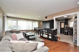 7226 W Conrad Ave, Niles, IL 60714 - Photo 3
