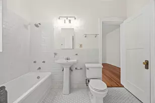 1223 E Hyde Park Blvd, Chicago, IL 60615 - Photo 17