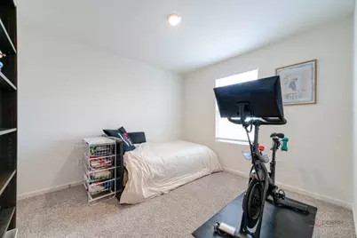 605 Acadia Avenue, Mundelein, IL 60060 - Photo 13
