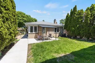 4605 Jerome Ave, Skokie, IL 60076 - Photo 17