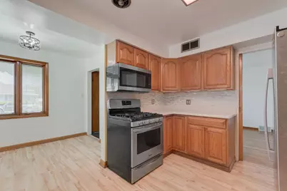 4605 Jerome Avenue, Skokie, IL 60076 - Photo 7