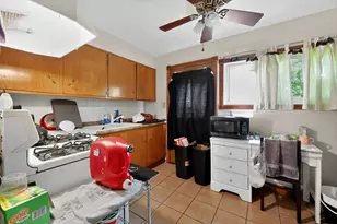 110 W Valley View Dr, McHenry, IL 60051 - Photo 17