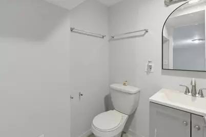 910 W Gunnison Street #G, Chicago, IL 60640 - Photo 9