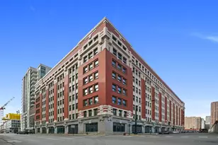 732 S Financial Pl, Chicago, IL 60605 - Photo 1